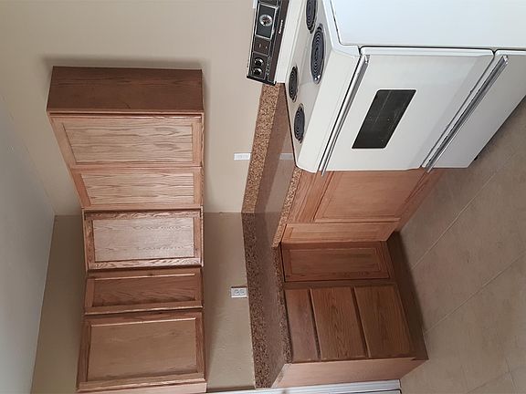 3rd image of 1420 NE 44th St