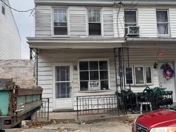 923 Brock St, Ashland, PA 17921
