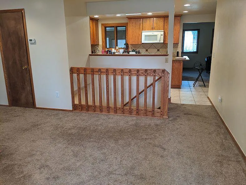 3 bed, 1850 sqft, $2,725 — Photo 3