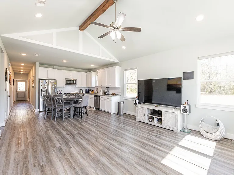 9 Drywood Ln — Photo 4