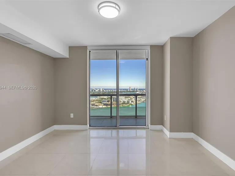 50 Biscayne Blvd #4002 — Photo 17