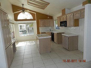 2nd image of 20061 Northcliff Dr