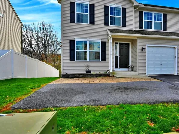 1008 Daisy Dr, Temple, PA 19560