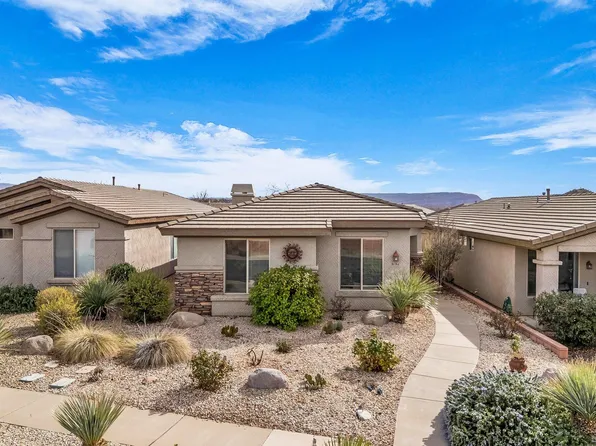 2194 N Silverstone Way, Washington, UT 84780