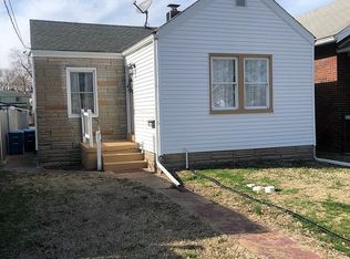 8703 S Grand Ave, Saint Louis, MO 63125