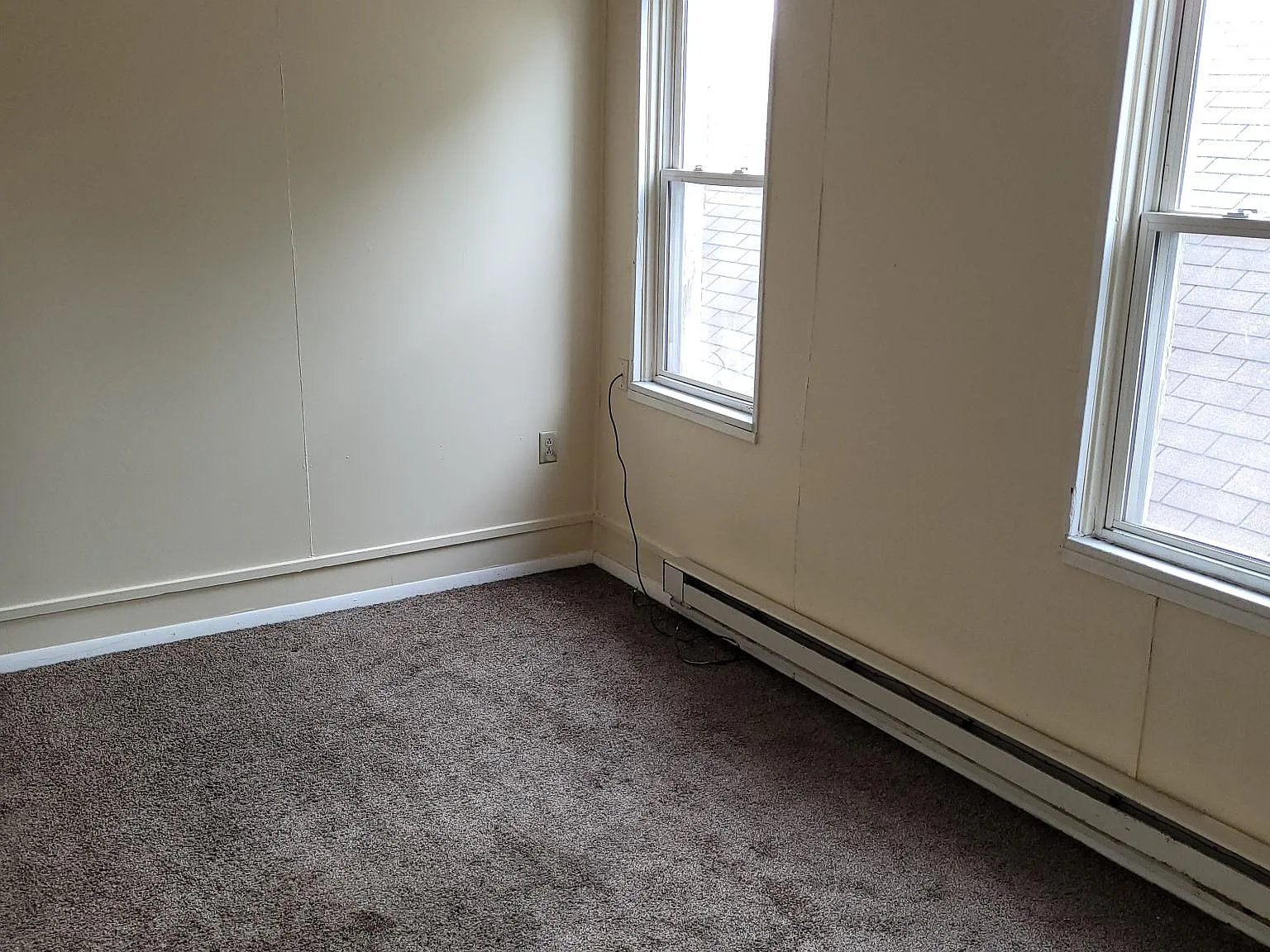 2 bed, 900 sqft, $950 — Photo 2