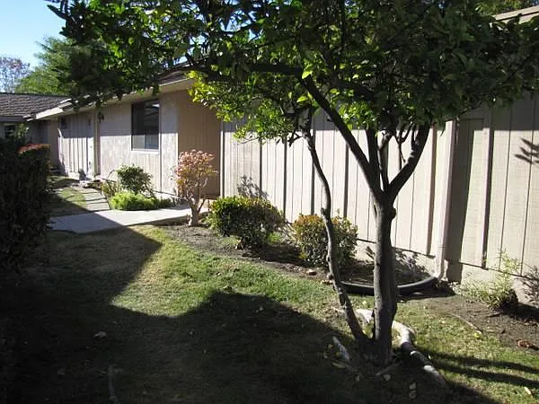 27615 Avenida Larga — Photo 2