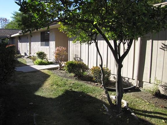3rd image of 27615 Avenida Larga