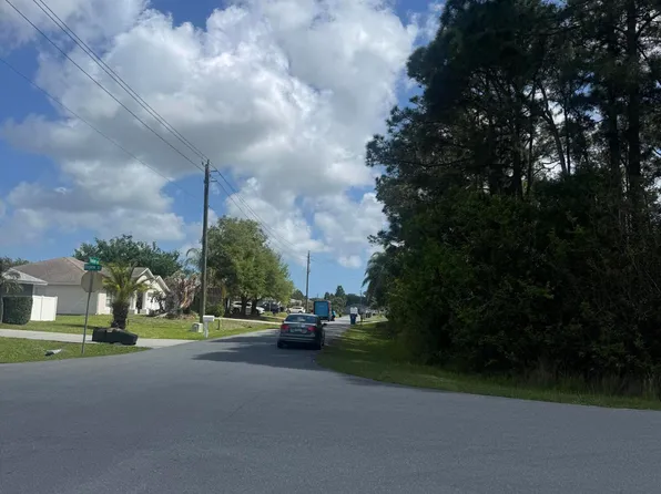 2901 Toulon Rd SE, Palm Bay, FL 32909