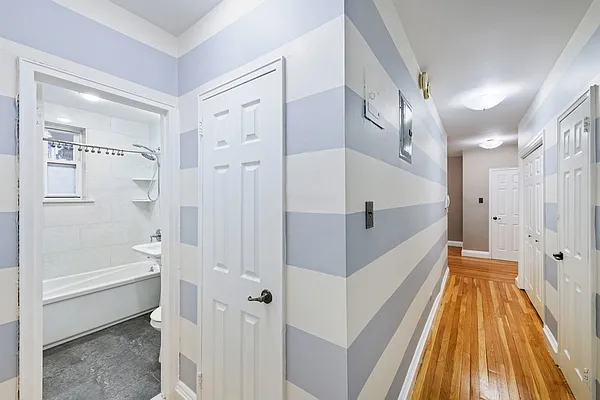 Sold by Shares of New York Marketing LLC | media 4