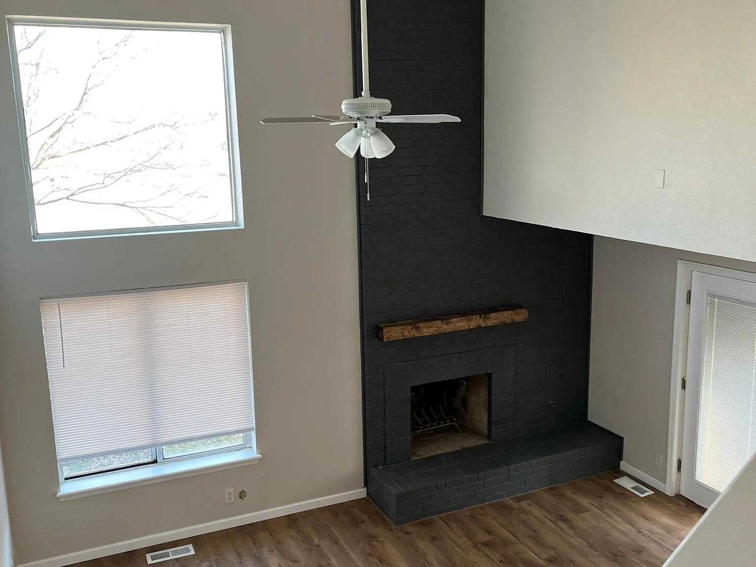 2709 Bishops Dr — Photo 1
