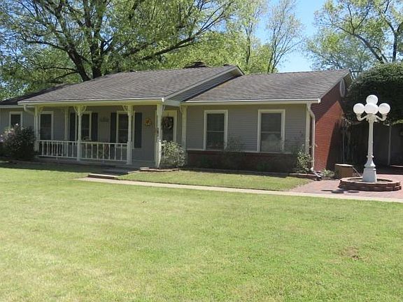 2nd image of 35 Mockingbird Ln