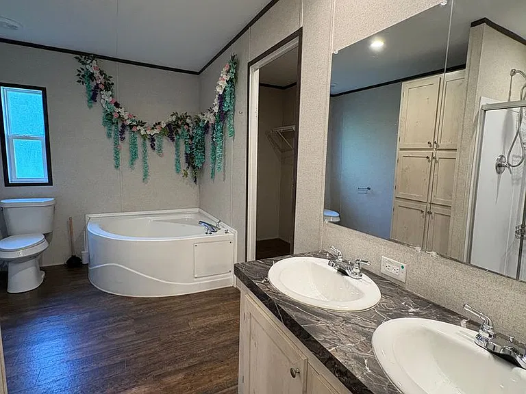 9932 Lareta St — Photo 16