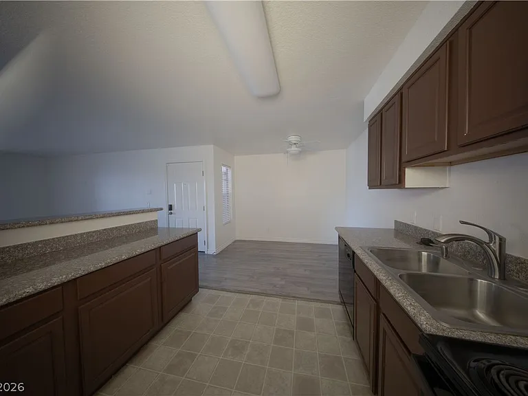 2606 S Durango Dr #248 — Photo 8
