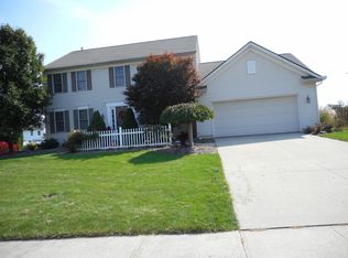 1036 Coopers Run, Amherst, OH 44001