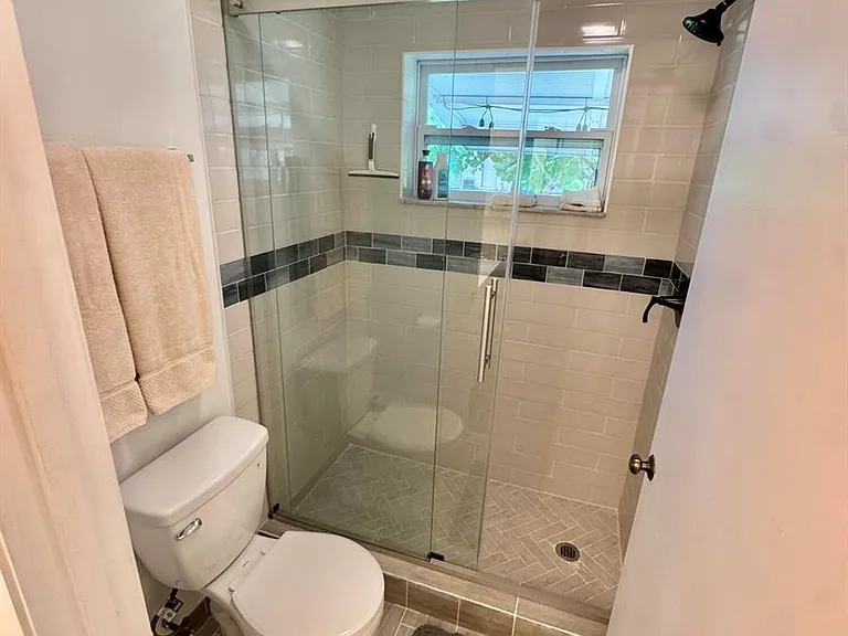 1342 High Point Way #D — Photo 15