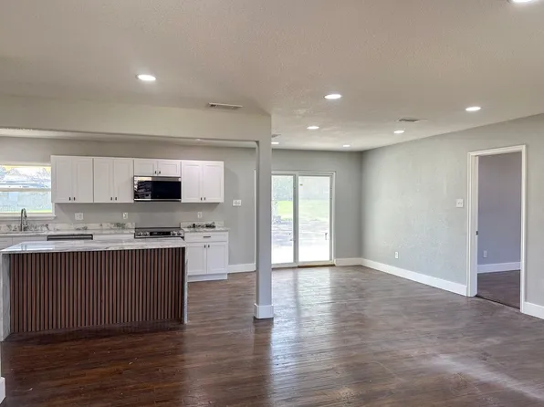 5099 Woodland Dr, Irving, TX 75060