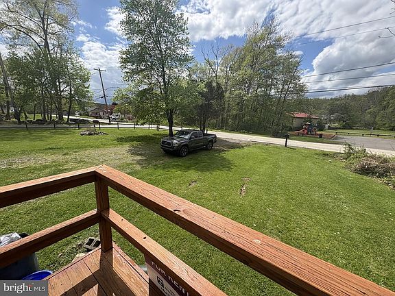 3rd image of 3541 Mount Rd