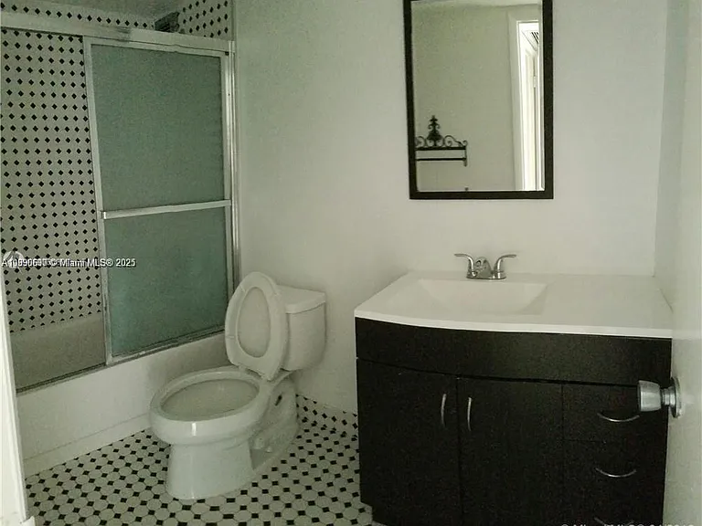 5555 Collins Ave #11U — Photo 14