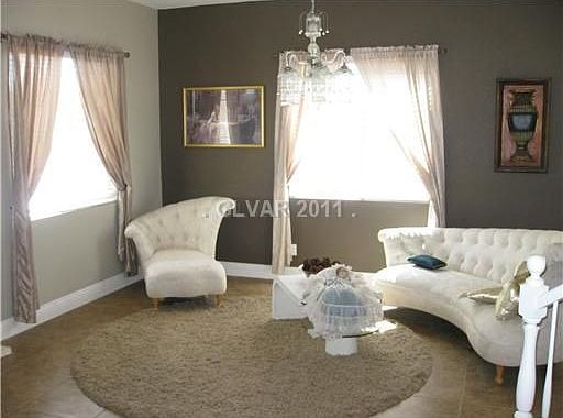 5th image of 7318 Elessar Ave