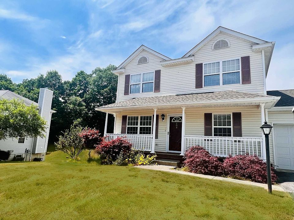 104 Autumn Dr, Poughkeepsie, NY 12603 Zillow