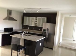 2401 NW 63rd Ave, Sunrise, FL 33313