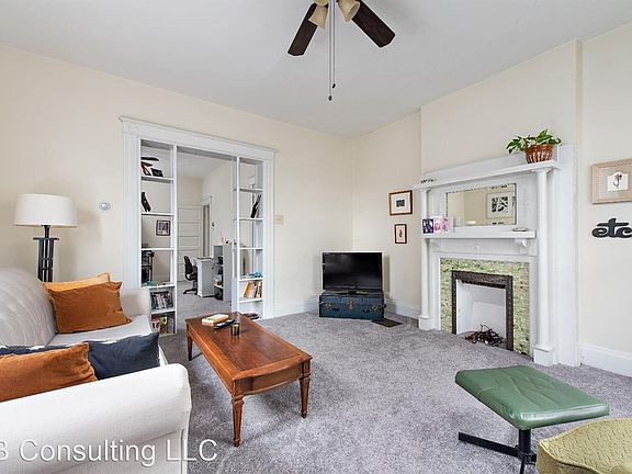 2nd image of 2317 Victor St #1