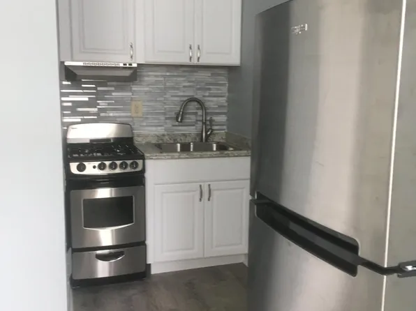 2708 Saint Paul St APT 1FF, Baltimore, MD 21218