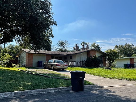 3rd image of 5414 Colebrook Dr