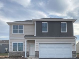 2273 Cobble Springs Dr, Wonder Lake, IL 60097