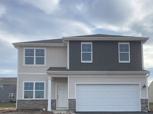 2273 Cobble Springs Dr, Wonder Lake, IL 60097