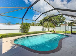 712 Indus Rd, Venice, FL 34293