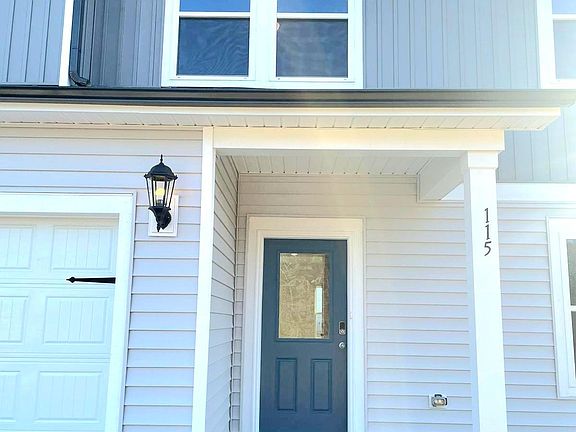 2nd image of 115 Windy Knoll Dr
