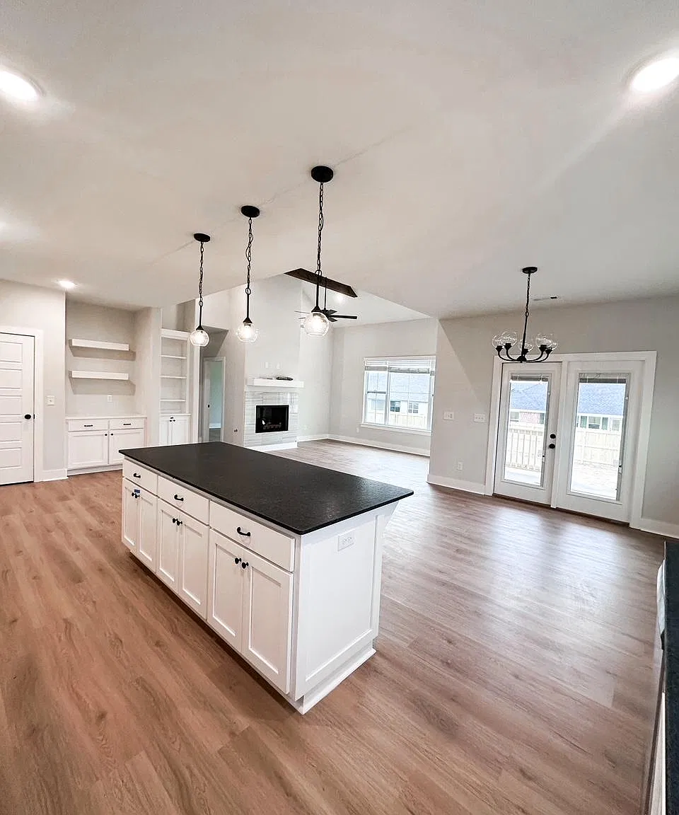 941 Sugar Loaf Rd — Photo 3