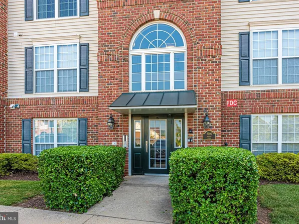 2500 Shelley Cir #1-3B, Frederick, MD 21702