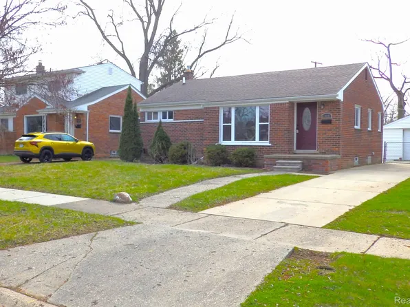 10021 Garvett St, Livonia, MI 48150