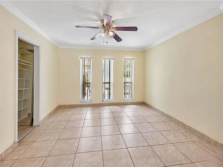 639 S Pompano Dr — Photo 11