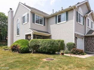 1044 Hinswood Dr, Darien, IL 60561