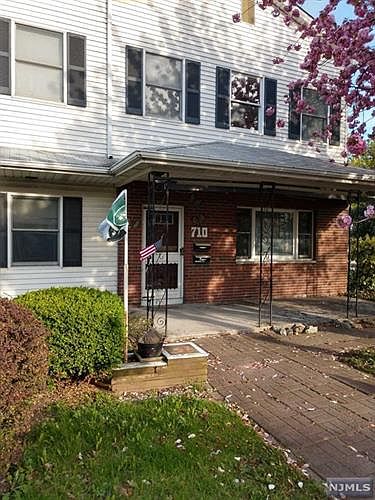 2nd image of 710 4th St