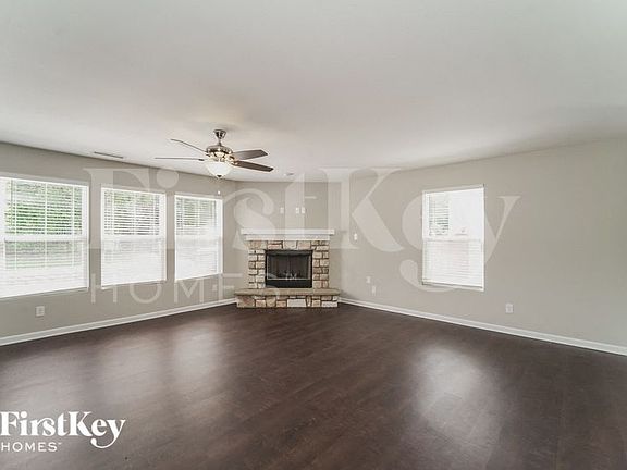 4th image of 1431 Waterlily Ln