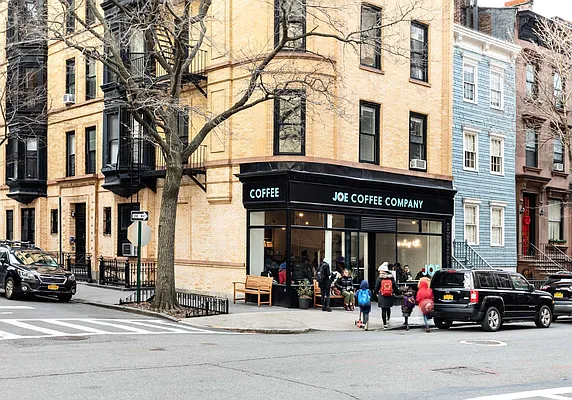 Rented by Compass | media 21