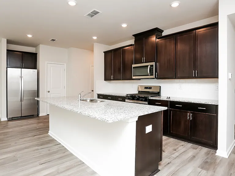 1157 Sunny Lake Dr — Photo 8