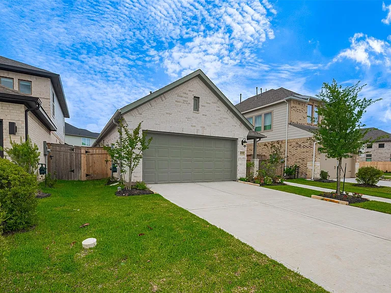 4206 Colony Ln — Photo 2
