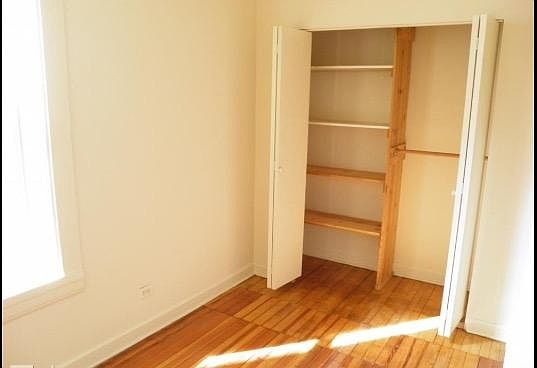 4th image of 1518 W Diversey Pkwy #1