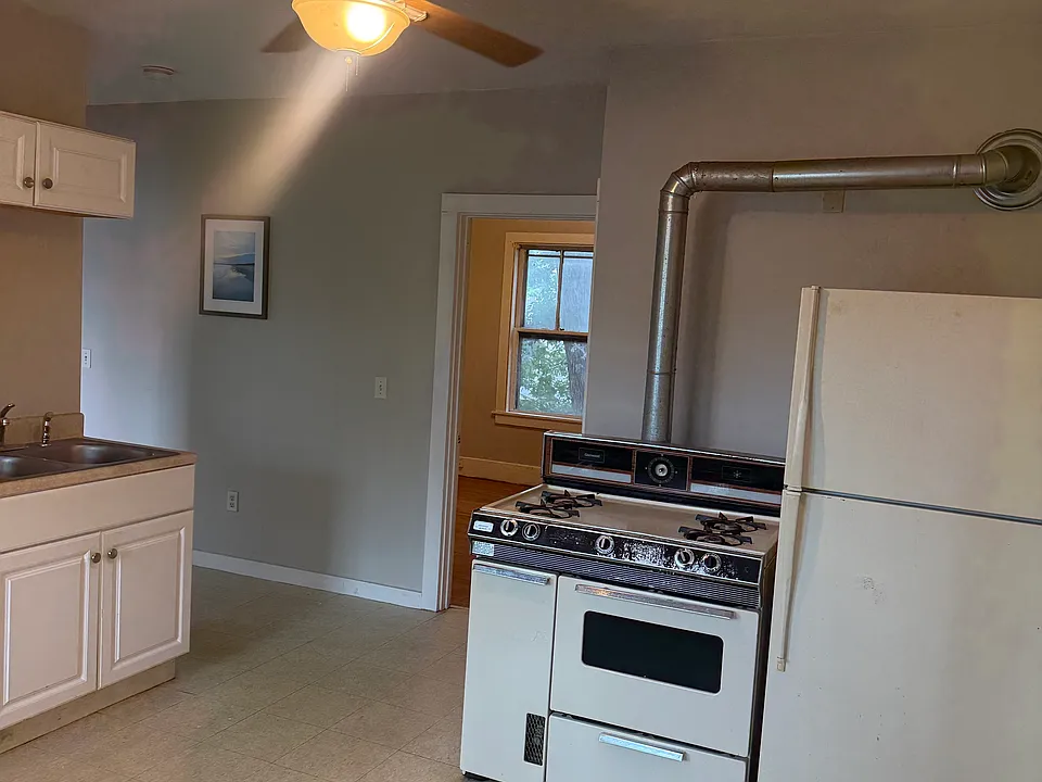 450 Cumberland Hill Rd #2R