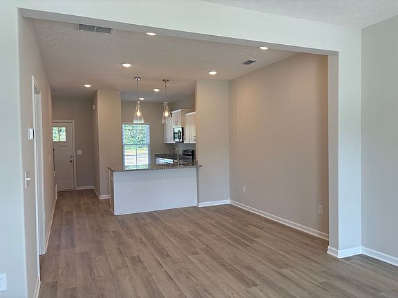 5th image of 1850 Madison St Unit 502