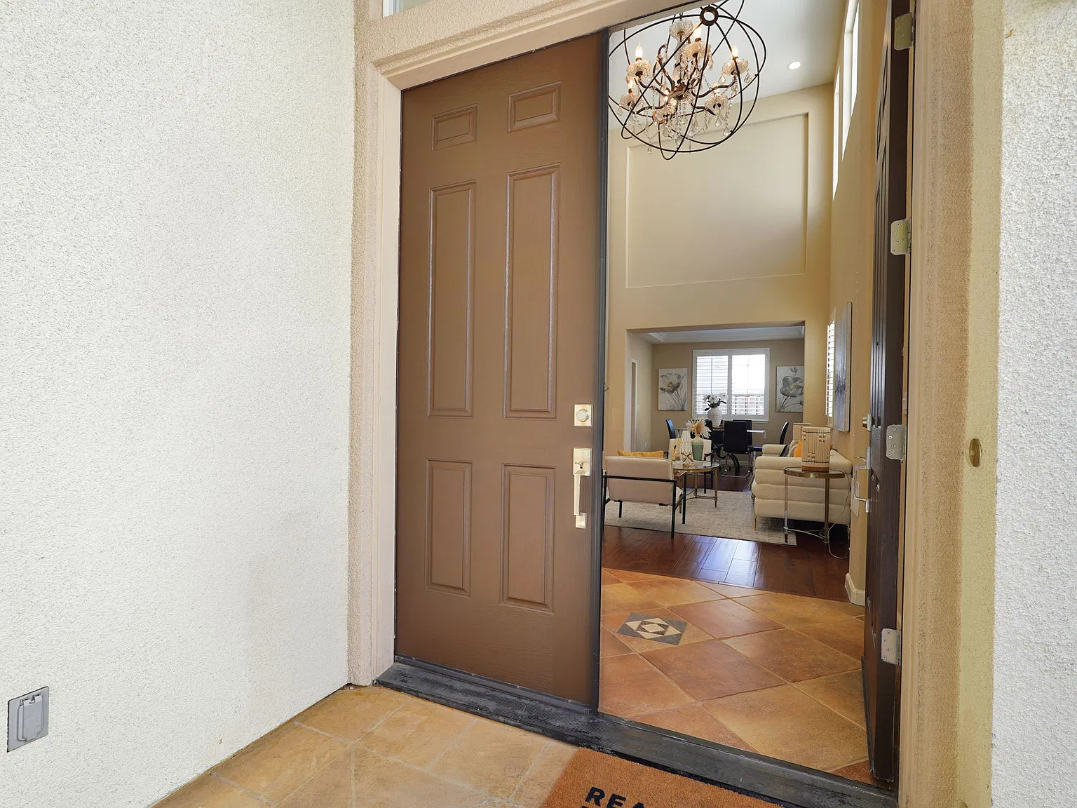 5 bed, 2642 sqft, $6,500 — Photo 4