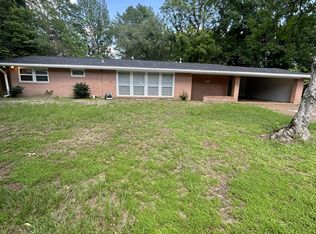 1307 S 12th St, Leesville, LA 71446