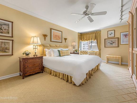 4th image of 931 Lexington Ave #11L