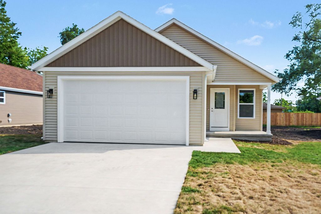 1513 E Borley Ave - Property Image